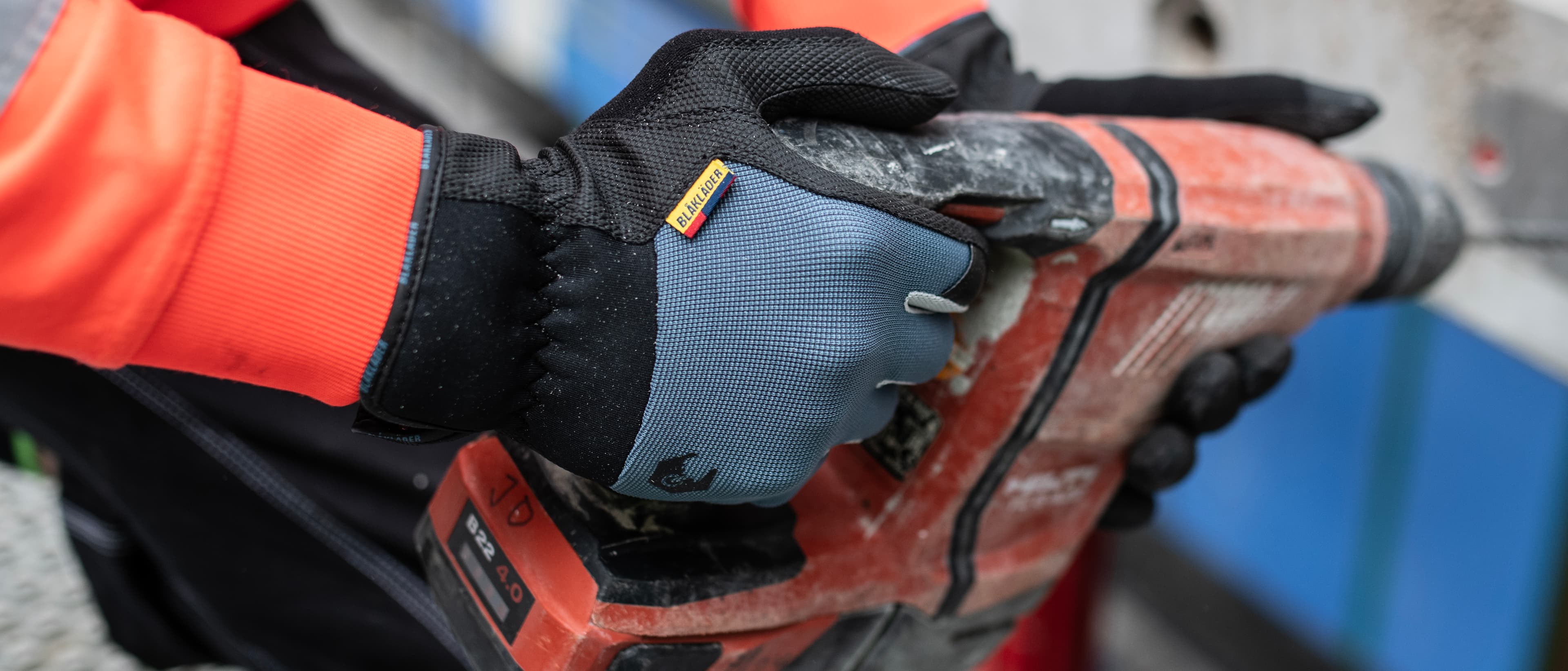 2850_Supreme_glove_2-hero