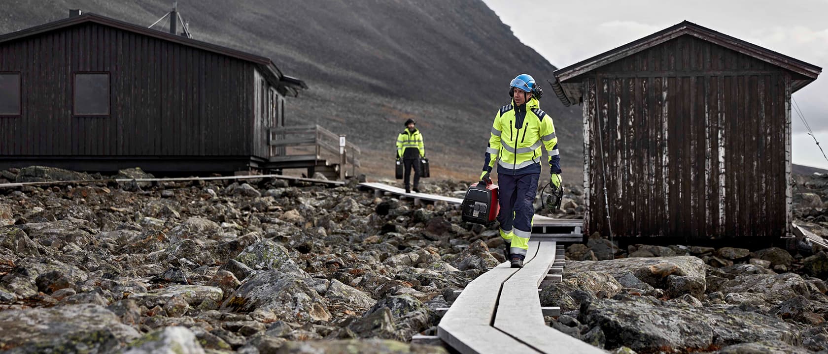 highvis_4419_1862_2296_1680x720-jpg